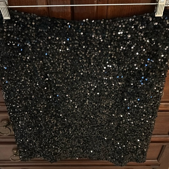 Nanette Lepore sequin black skirt - Picture 2 of 8